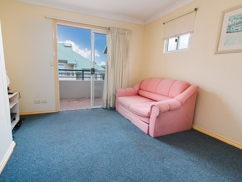 35-21 Edmondstone Street, West End QLD 4101