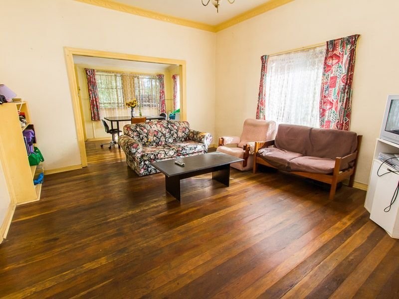 10 Baynes St, Highgate Hill QLD 4101