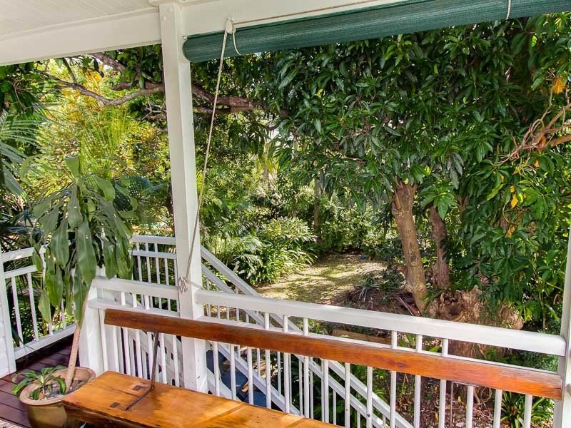 26 Deighton Road, Dutton Park QLD 4102