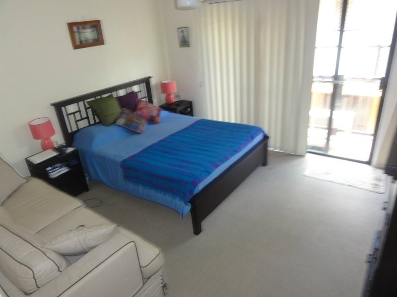 2/270 Riding Road, Balmoral QLD 4171