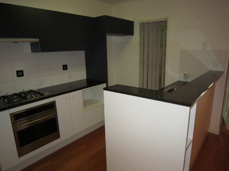 1/80 Clarence Road, Indooroopilly QLD 4068
