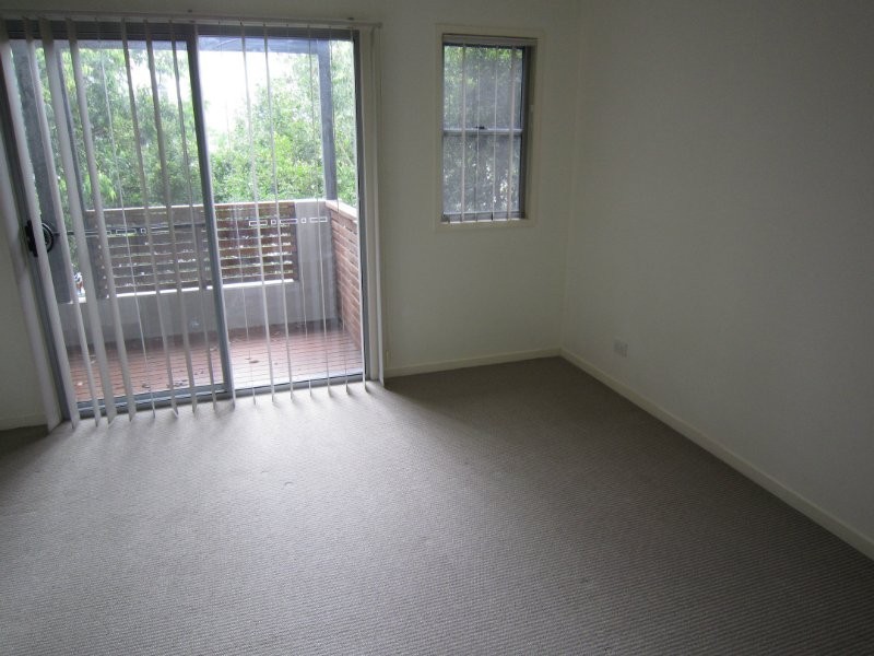 1/80 Clarence Road, Indooroopilly QLD 4068
