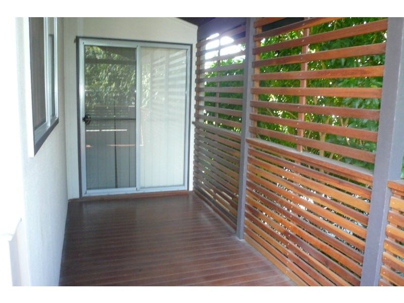 1/80 Clarence Road, Indooroopilly QLD 4068