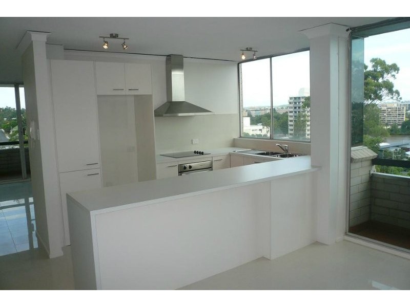 9/8 Doris Street, Highgate Hill QLD 4101