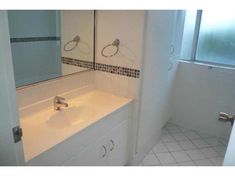 9/8 Doris Street, Highgate Hill QLD 4101