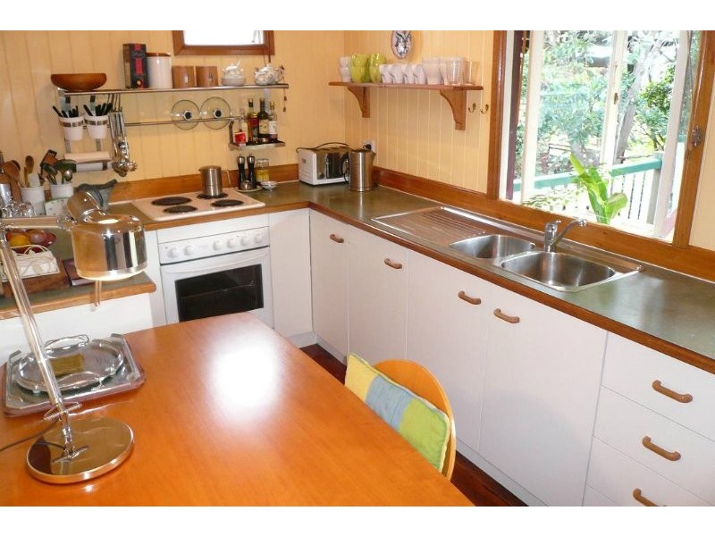 21 Baynes Street, Highgate Hill QLD 4101