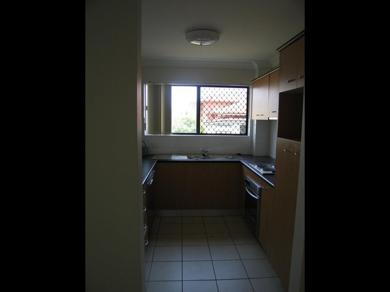 4/46 Crump Street, Holland Park QLD 4121