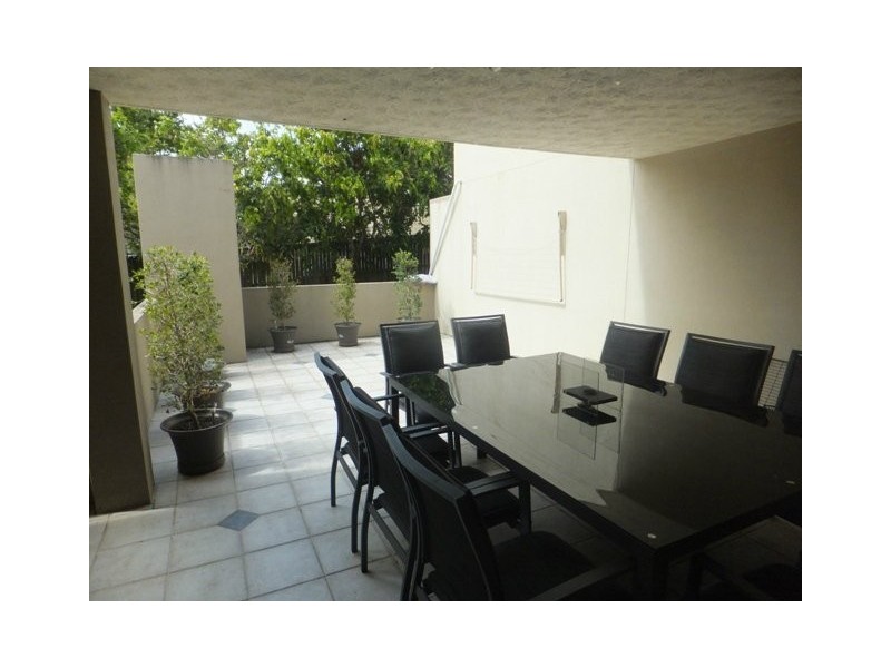 3/4 Bonney Ave, Clayfield QLD 4011