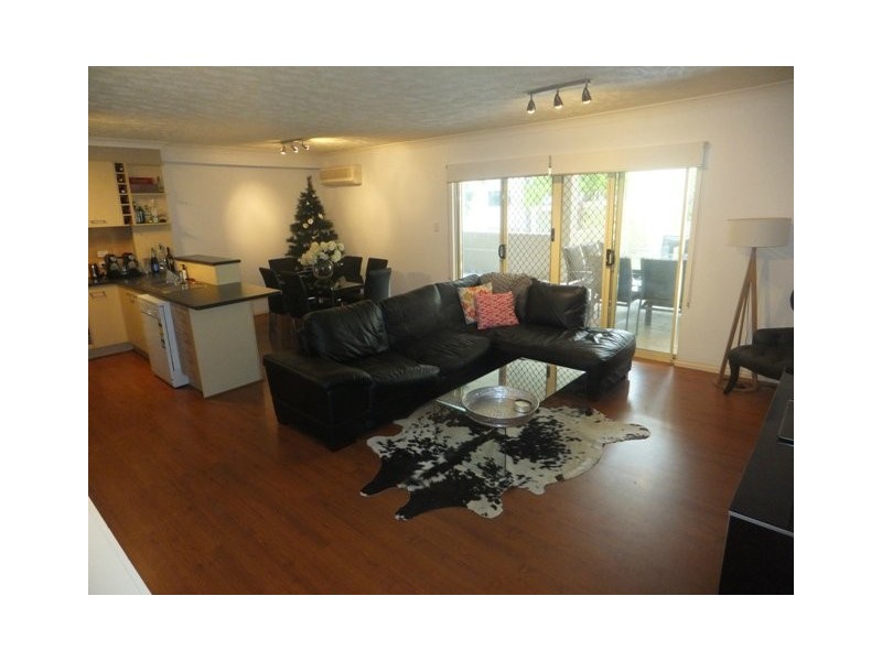 3/4 Bonney Ave, Clayfield QLD 4011