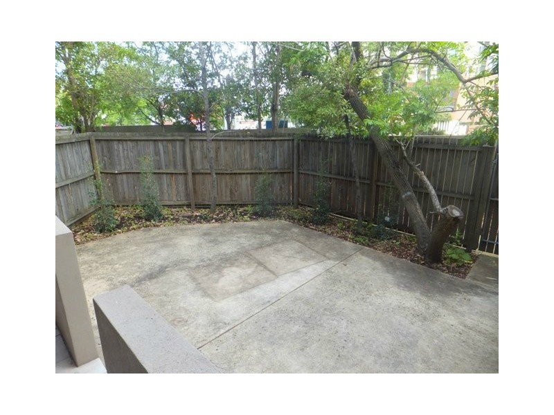 3/4 Bonney Ave, Clayfield QLD 4011