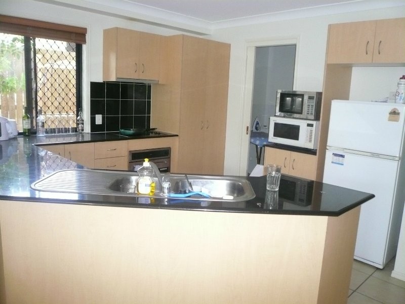 2/150 Riding Road, Bulimba QLD 4171