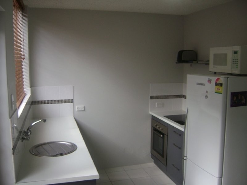 2/17 Dalziel Street, Nundah QLD 4012