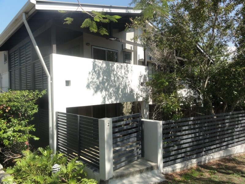 2/80 Clarence Road, Indooroopilly QLD 4068