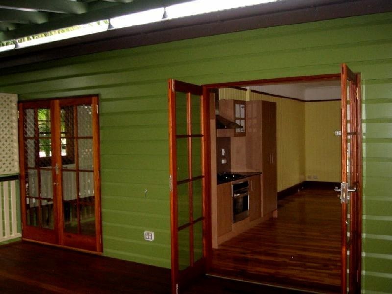 9 Winchester Street, Hamilton QLD 4007