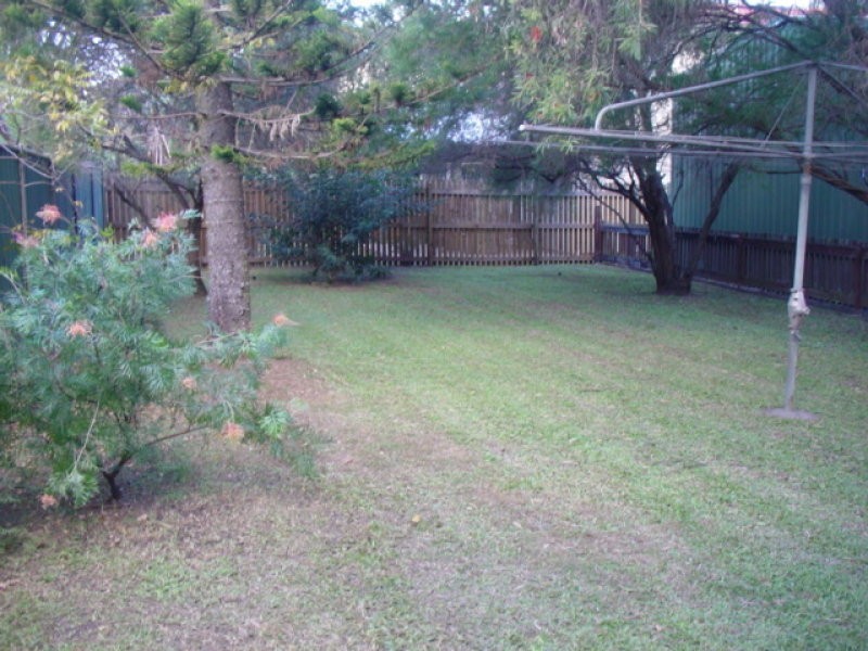 9 Winchester Street, Hamilton QLD 4007