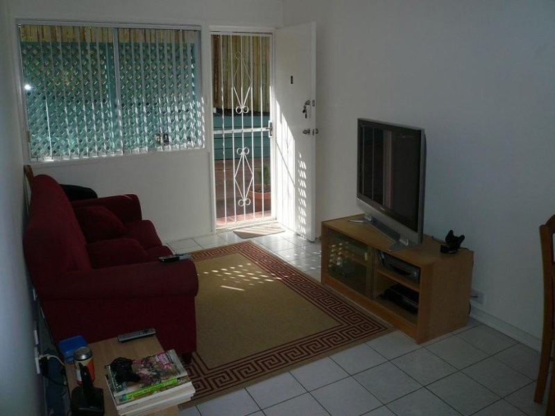 2/6 Amersham Street, West End QLD 4101