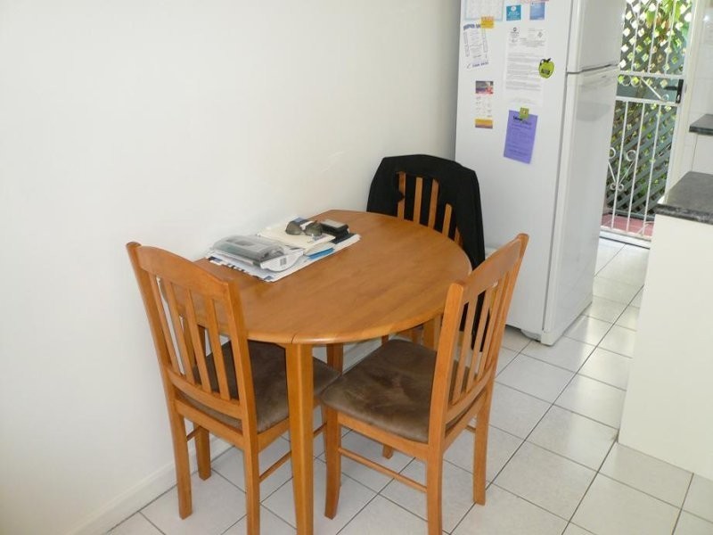 2/6 Amersham Street, West End QLD 4101