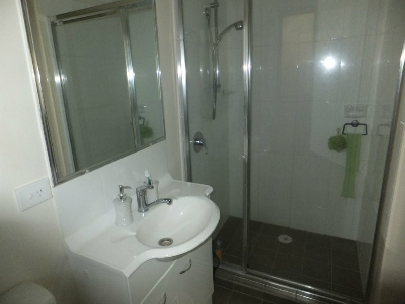 2/56 Wallace Street, Chermside QLD 4032