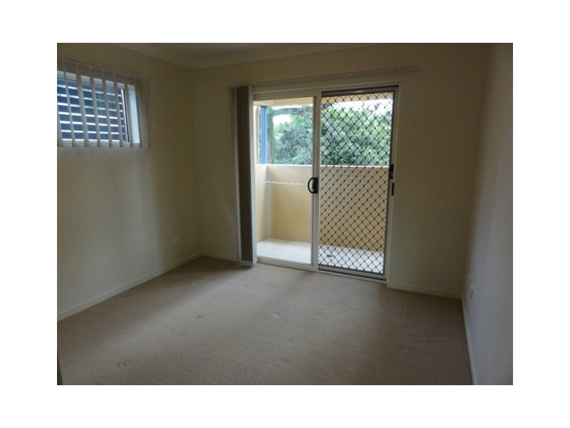 4/102 Glenalva Street, Enoggera QLD 4051
