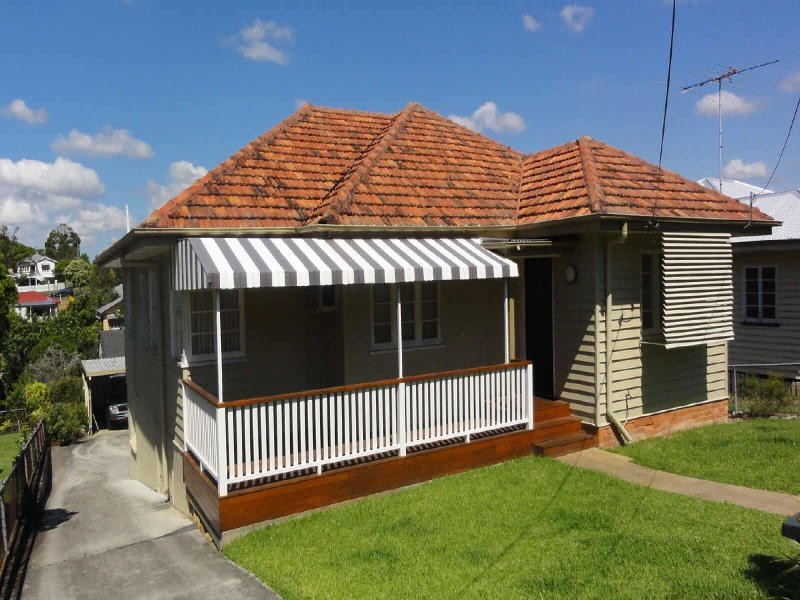 88 Raven Street, Camp Hill QLD 4152