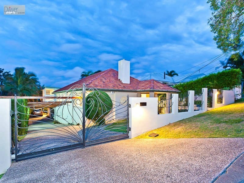 68 Wylie Avenue, Coorparoo QLD 4151