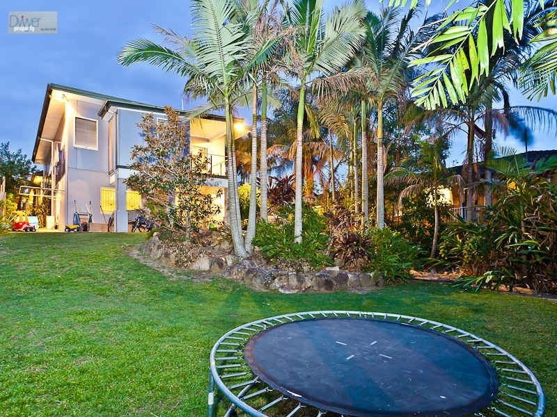 68 Wylie Avenue, Coorparoo QLD 4151