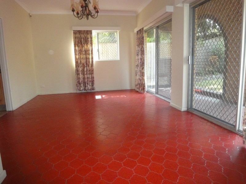 128 Samford Road, Enoggera QLD 4051