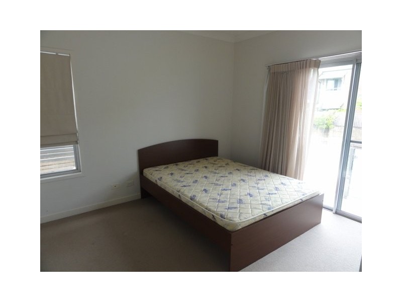 1 Lochaber Street, Dutton Park QLD 4102