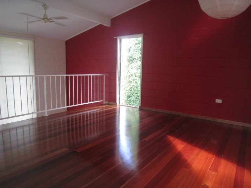 15 Oxford Terrace, Taringa QLD 4068