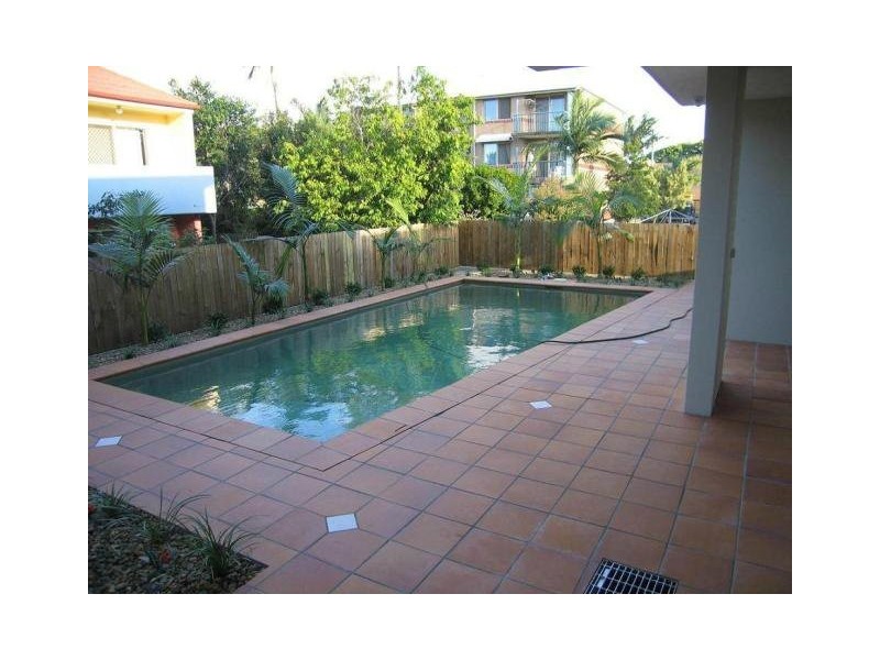 2/11 Onslow Street, Ascot QLD 4007