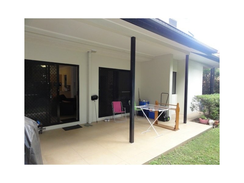 2/11 Onslow Street, Ascot QLD 4007