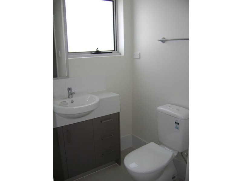 12/159 Clarence Road, Indooroopilly QLD 4068