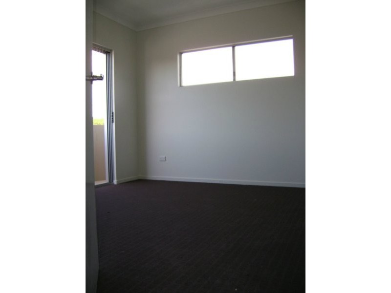 12/159 Clarence Road, Indooroopilly QLD 4068