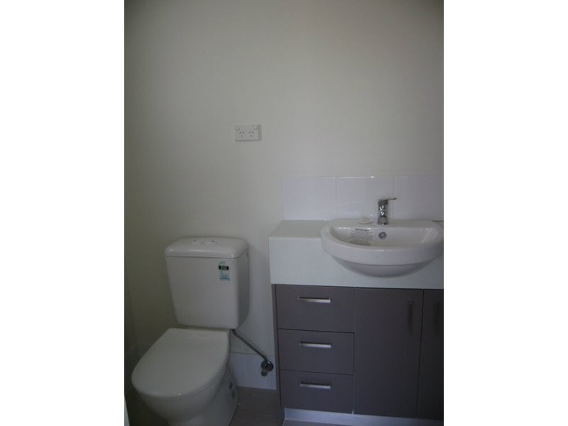 12/159 Clarence Road, Indooroopilly QLD 4068