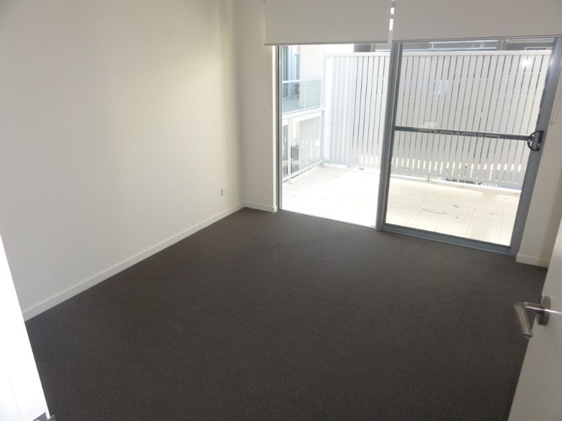 28 108 Nicholson Street, Greenslopes QLD 4120