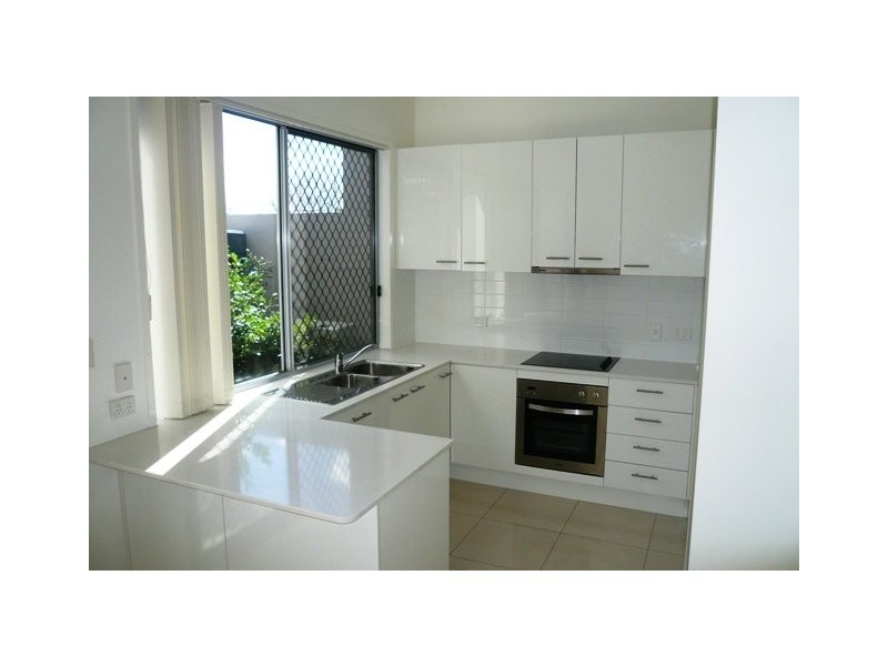 4/42 Julia Street, Wavell Heights QLD 4012