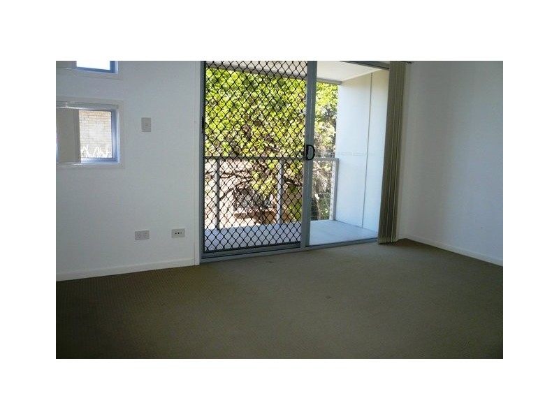 4/42 Julia Street, Wavell Heights QLD 4012