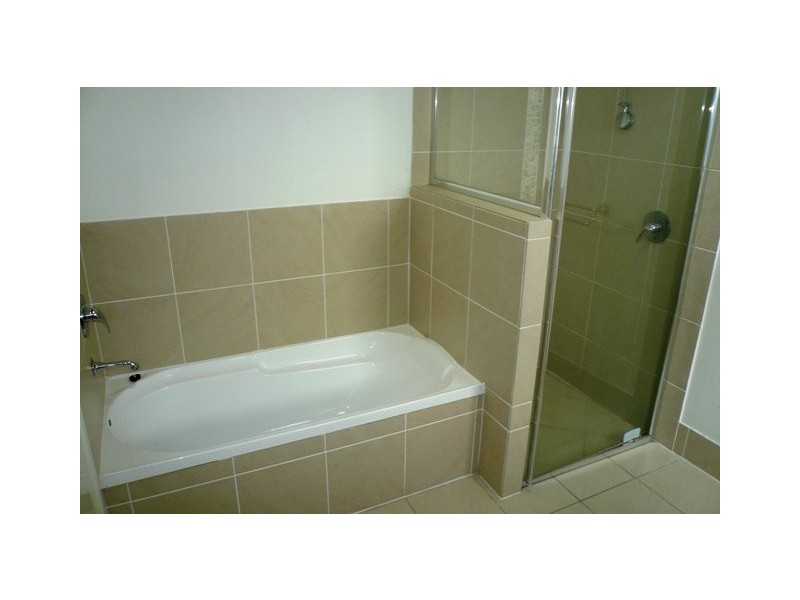 4/42 Julia Street, Wavell Heights QLD 4012