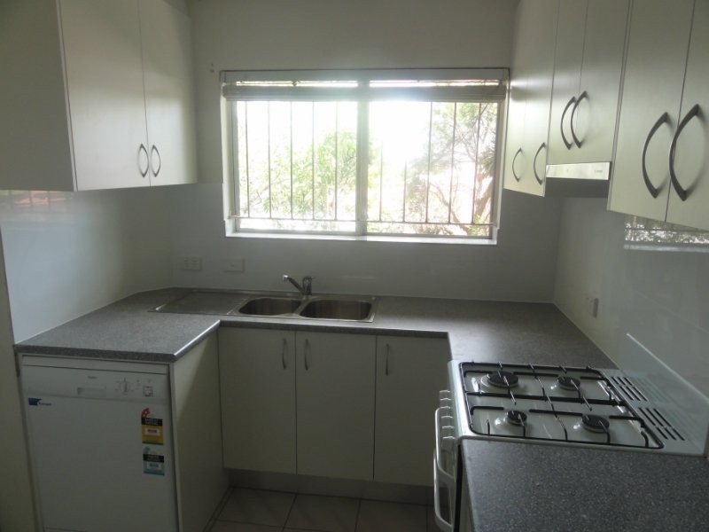 2/379 Cornwall St, Greenslopes QLD 4120