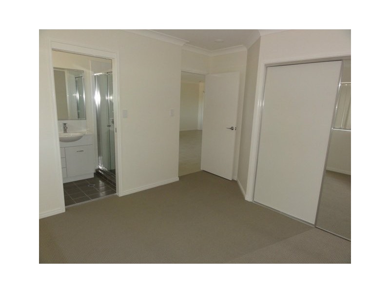 8/26-28 Bradley Ave, Kedron QLD 4031