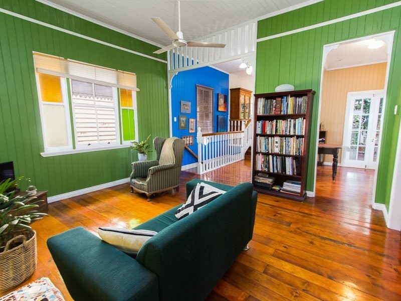 26 Deighton Road, Dutton Park QLD 4102