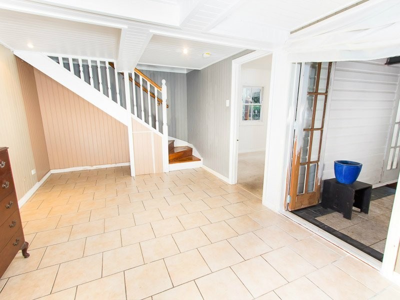 26 Deighton Road, Dutton Park QLD 4102