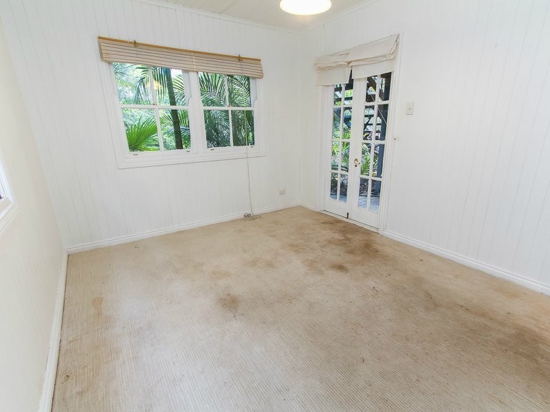 26 Deighton Road, Dutton Park QLD 4102