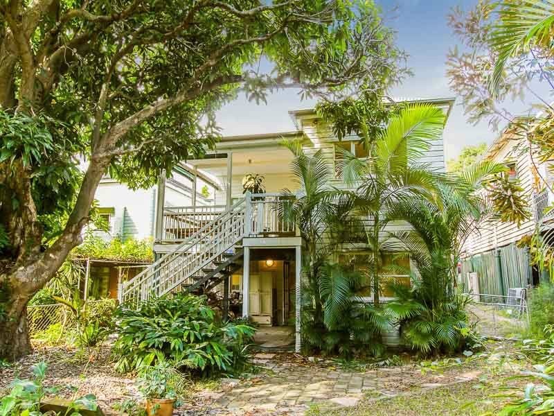 26 Deighton Road, Dutton Park QLD 4102