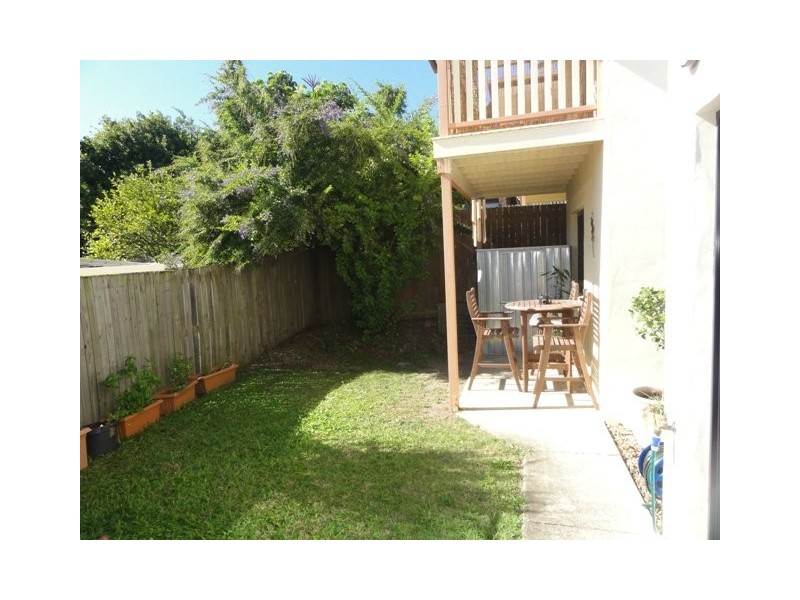 5/10 Rolle Street, Holland Park QLD 4121