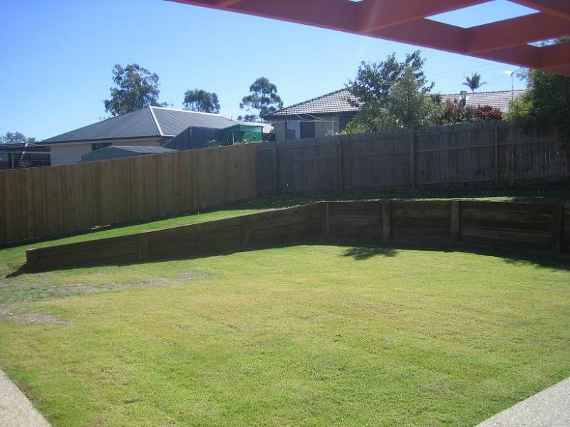 12 Moroney Crt, Goodna QLD 4300