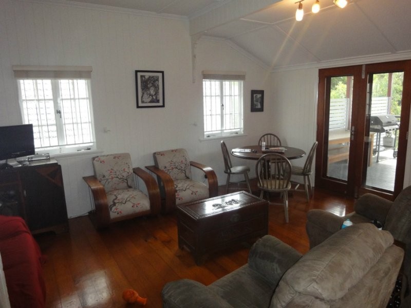 30 Myrtle, Woolloongabba QLD 4102