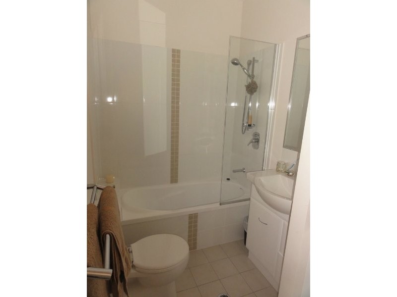 4/3 Jesson St, Zillmere QLD 4034