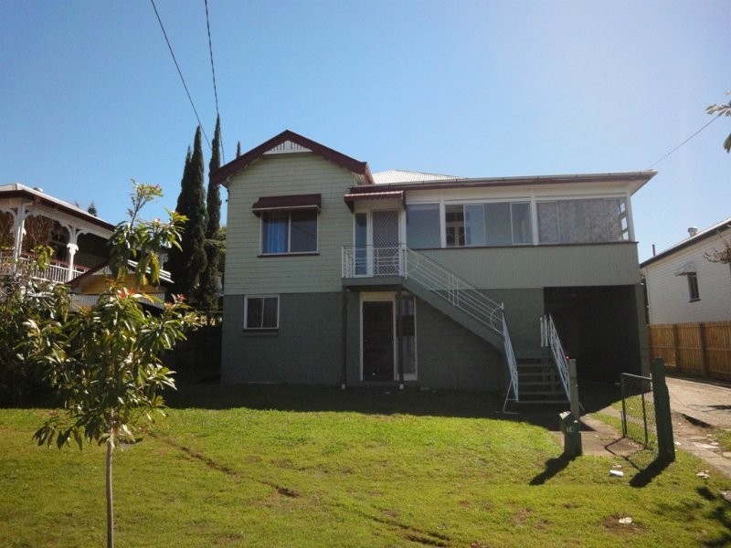 14a Lackey Avenue, Coorparoo QLD 4151