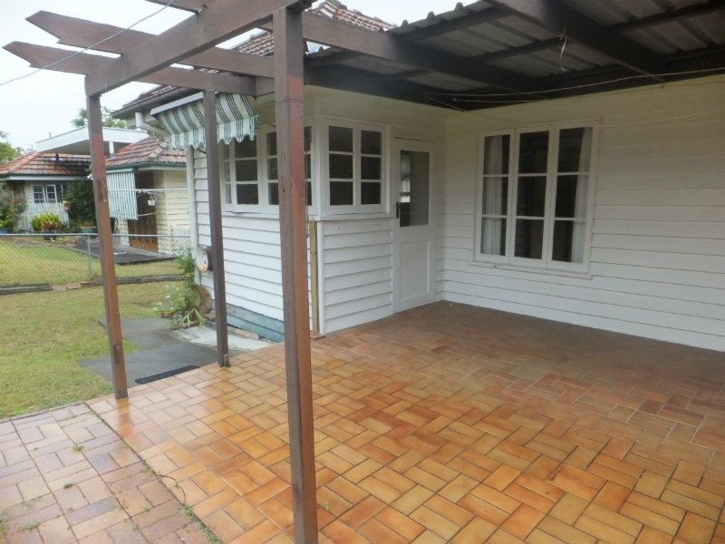 76 Effingham Street, Tarragindi QLD 4121